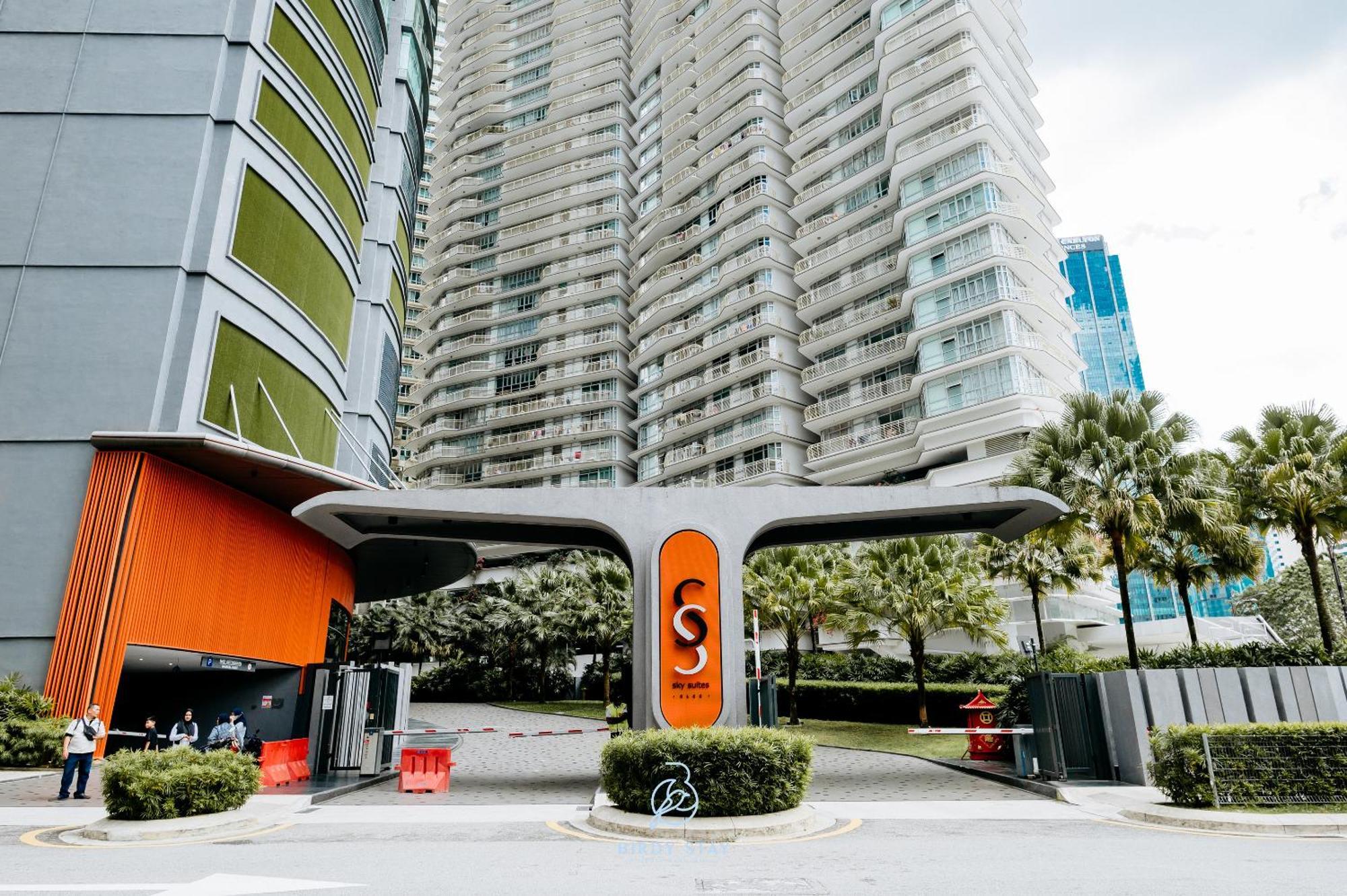 Sky Suites Klcc Homestay By Birdy Stay Kuala Lumpur Extérieur photo