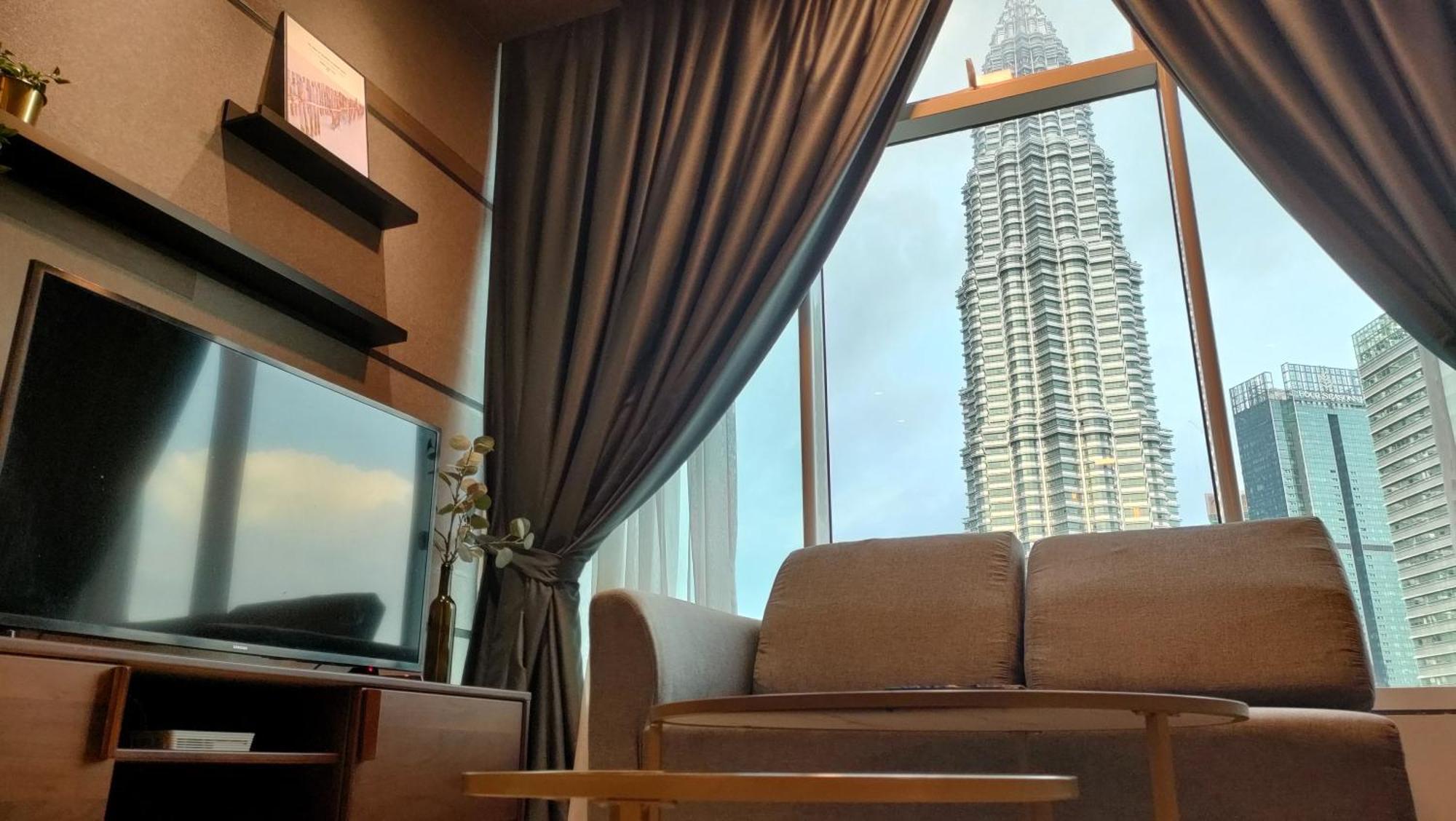 Sky Suites Klcc Homestay By Birdy Stay Kuala Lumpur Extérieur photo